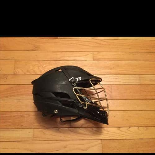 Matte Black Gold Mask Cascade R