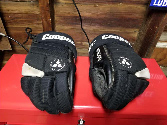 Gloves Senior