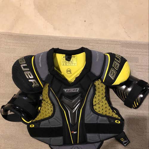 Bauer 1S Shoulders
