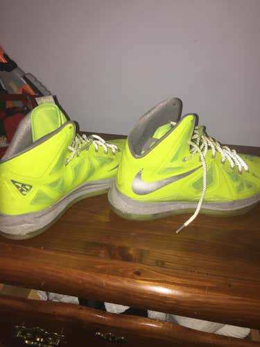 Nike Lebron 10 Volt size 12