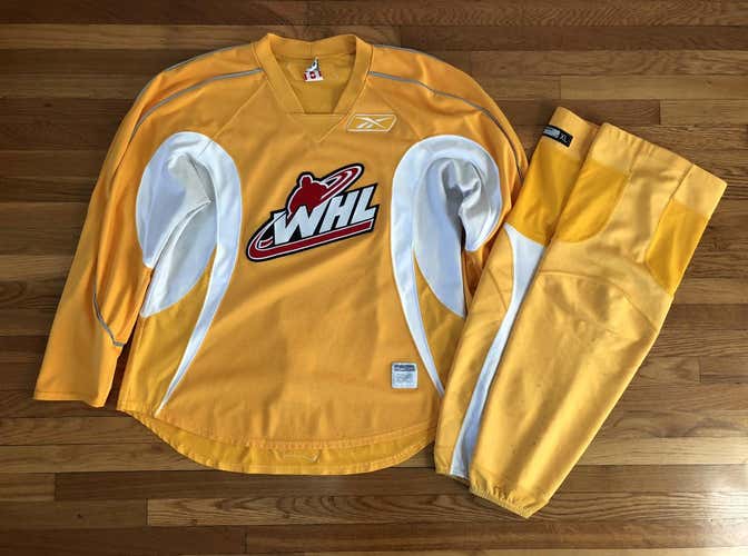 Reebok WHL Practice Jersey / Socks