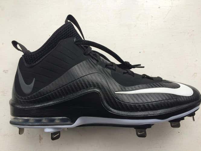 New Nike Men's Baseball Metal Cleats. Size 10.5