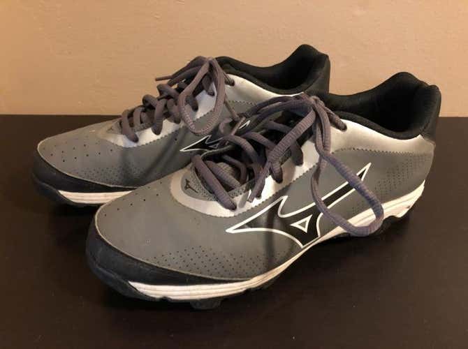 Mizuno Youth Baseball Cleats Size 4.5