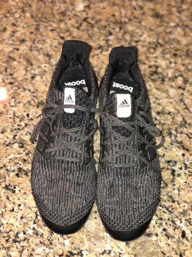 LN Adidas Ultraboost cleats size 12