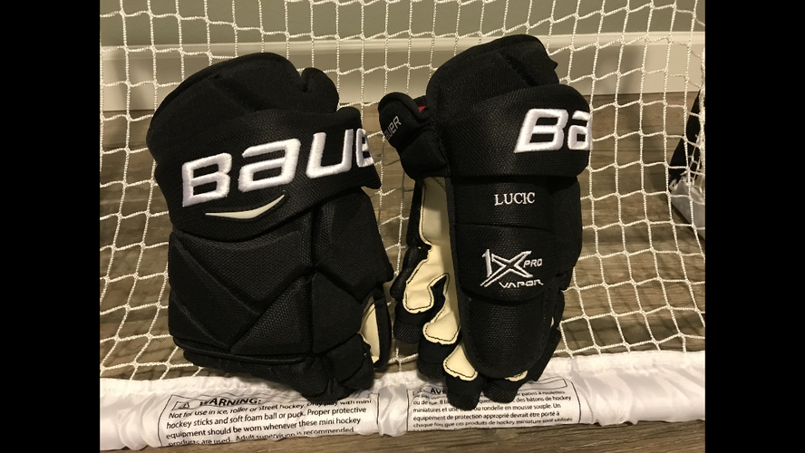 New Bauer Vapor 1X Pro Stock Gloves Lucic