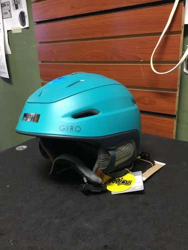 New Giro Strata MIPS Helmet