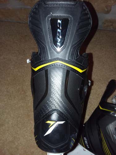 CCM Skates Senior Size 9