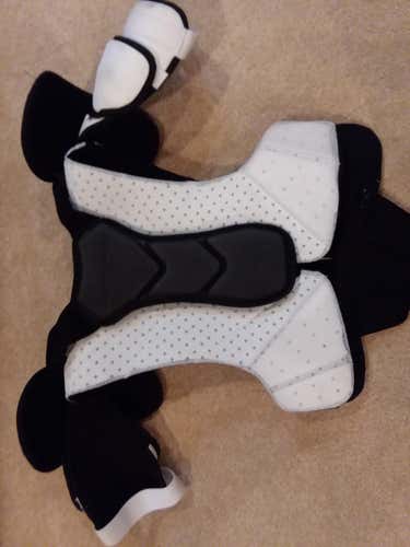 Shoulder Pads Senior