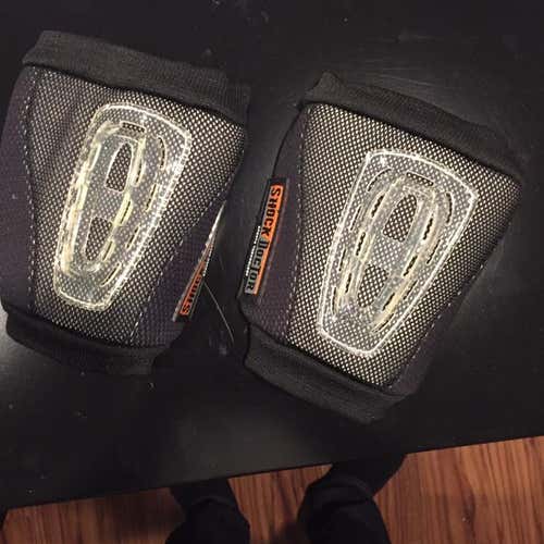 Shock Doctor Field/Box Wrist Slash Guards