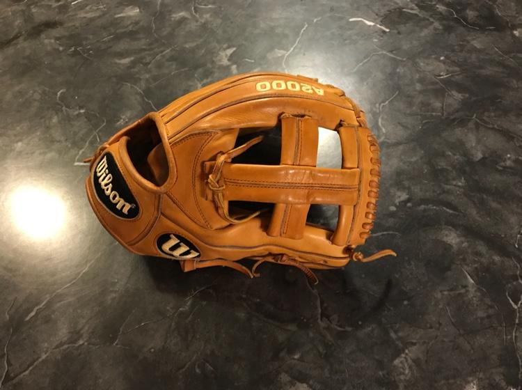 Wilson A2000 EL3 11.75” Single Post Web