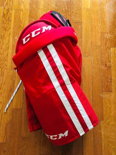 CCM RBZ 130 LE w/ Stripe Hockey Pants