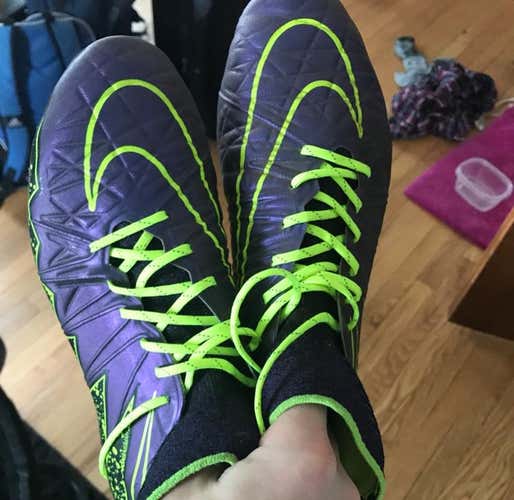 Nike Hypervenom II SG - Size 8.5