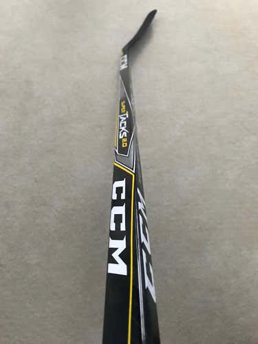 New CCM Tacks 2.0 • 75 Flex • Mackinnon P40 • Righty