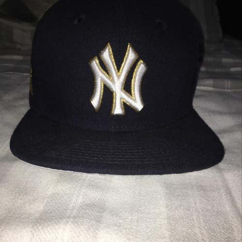 New York Yankees Limited Edition World Series SnapBack | NEW