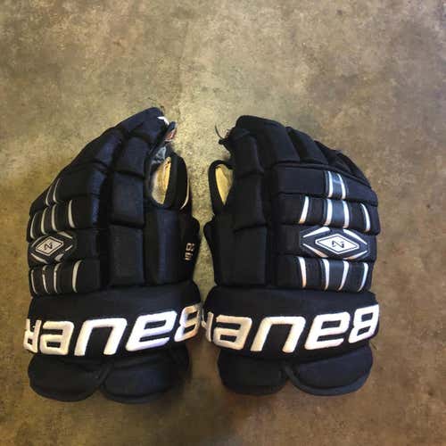 Bauer Nexus 800 Gloves
