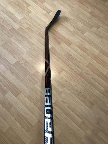 New Bauer Vapor 1X Lite Stick Righty 82 flex
