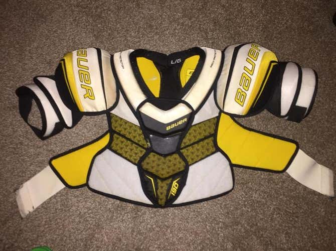 Large Bauer Supreme 190 Shoulder Pads