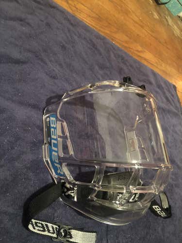 Bauer Concept 3 Full Shield Senior