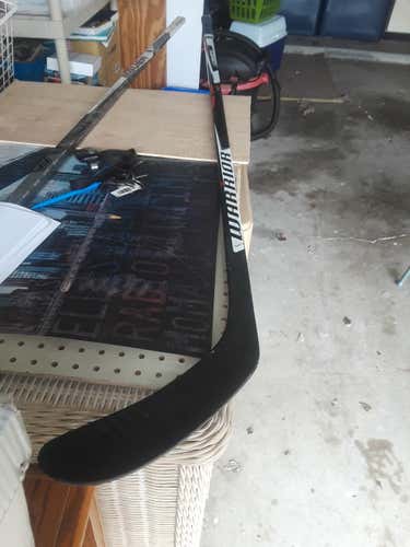 Warrior Dynasty HD Pro Stick Righty Unknown Senior