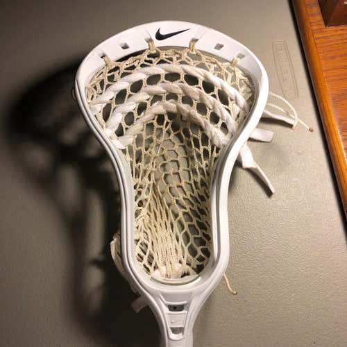 Nike Lakota U Strung W/ ECD Hero 2.0
