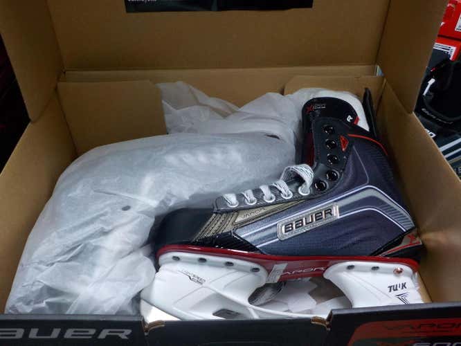 New Bauer Skates Senior Size 7.5
