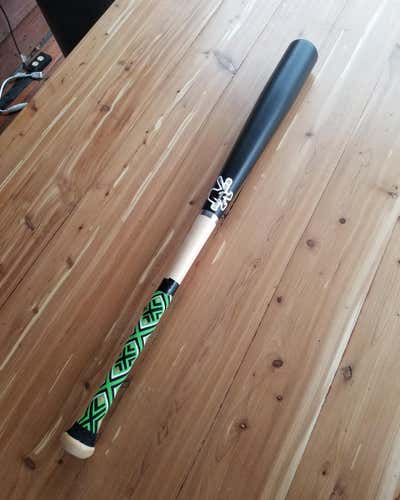 New Custom Sasquatch Bat
