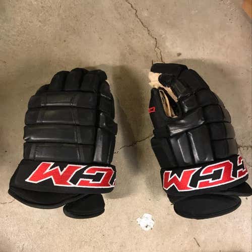 Lightly Used CCM Gloves Size 13