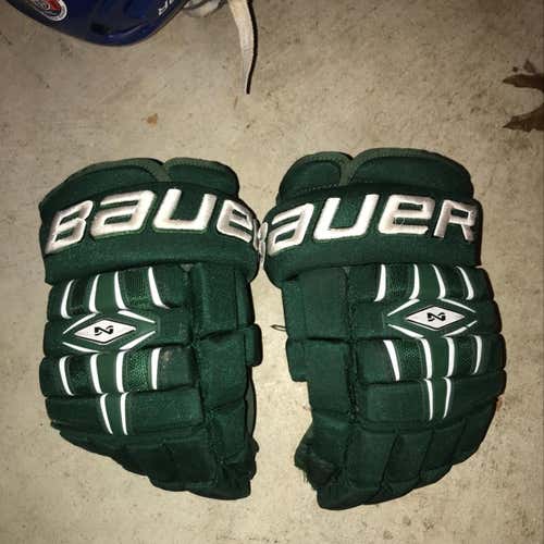 Green 14’ Bauer Nexus 1000 Gloves