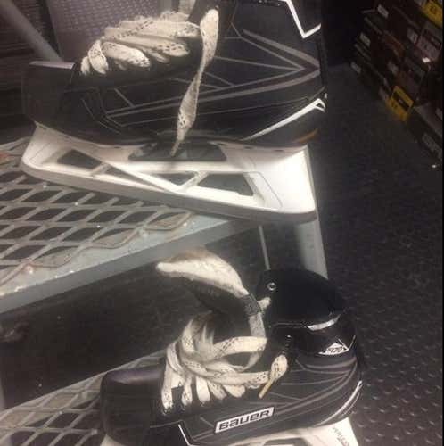 USED BAUER S170 GOALIE SKATE JR SIZE 5.5