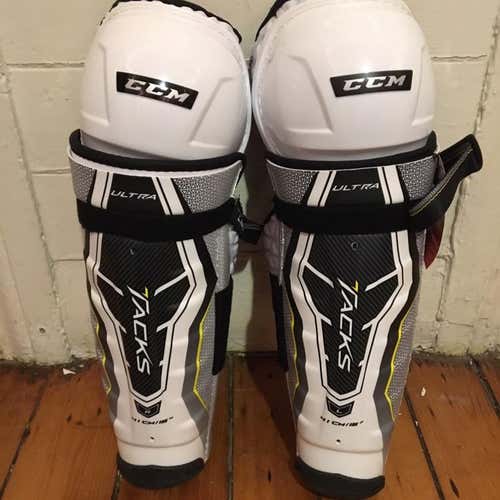BRAND NEW: CCM Ultra Tacks 16"