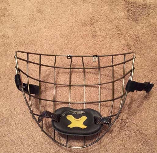 Bauer re-Akt Cage