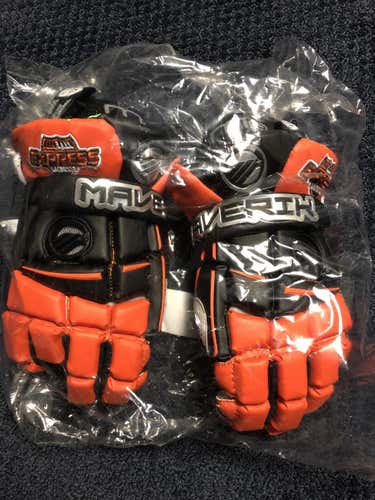 New Custom LI Express Maverik M3 Gloves