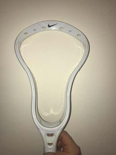 Nike Lakota U Head