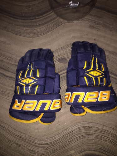 Bauer Nexus 800 Gloves Senior