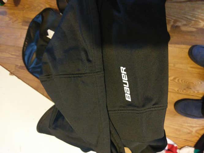 Used Black Bauer Sweatshirt Senior Large