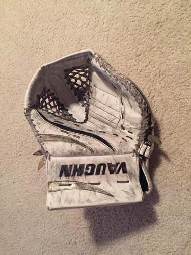 Vaughn Goalie Glove