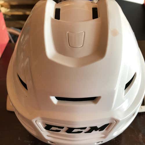 CCM Resistance 300 White Size Small