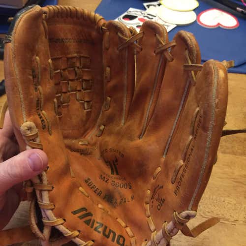 Mizuno 12.75” Baseball Glove