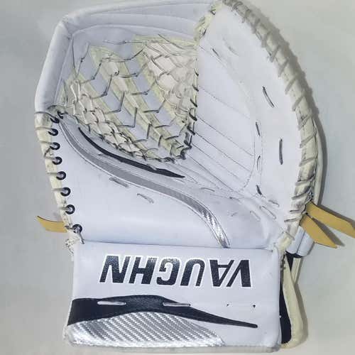 Vaughn Goalie Glove Regular Senior
