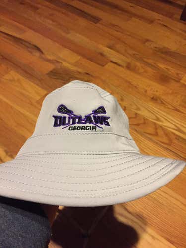 New Under Armour Dry Fit Bucket Hat