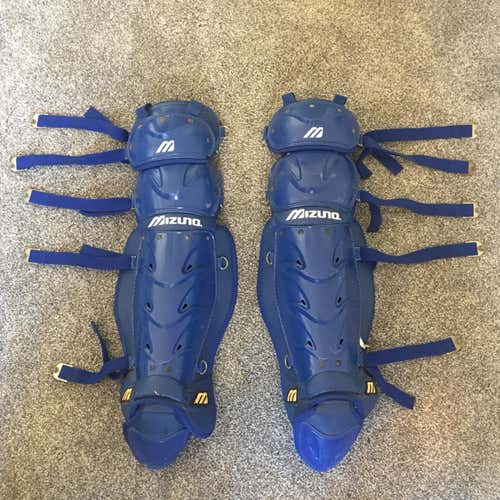 Mizuno Catchers Protective Gear (Shin Guards, Adult, 16”)