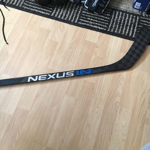 Bauer 1N Sr. Stick Right Handed