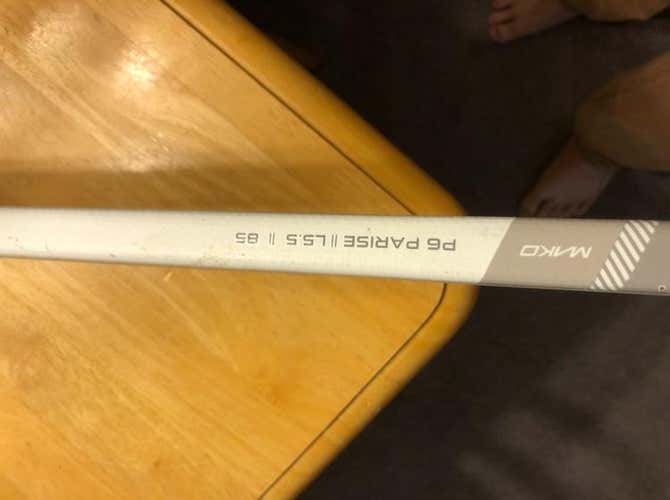 Easton Mako RH P6 Parise New