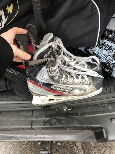Bauer APX Skates Size 7.5