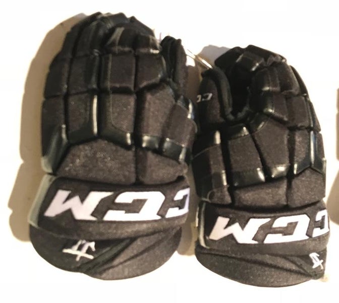 John Taveres 14” CCM HG55 Pro Stock Gloves