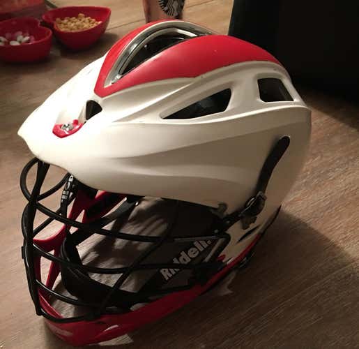 White And Red Cascade Pro 7