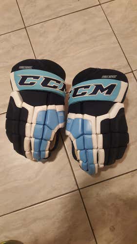 CCM CS400 Maine blackbears colorway, 15", fit like 14.5s