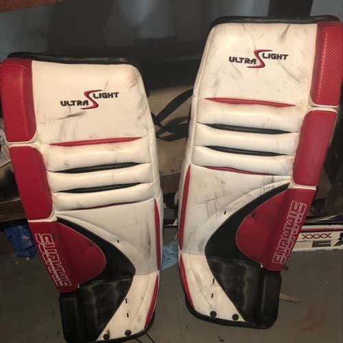 Simmons Senior Goalie Leg Pads.
