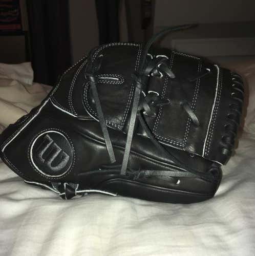 NWOT; Wilson 2016 A1K Series B2 11.75