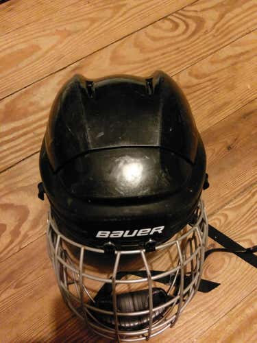 Used Bauer Helmet Large